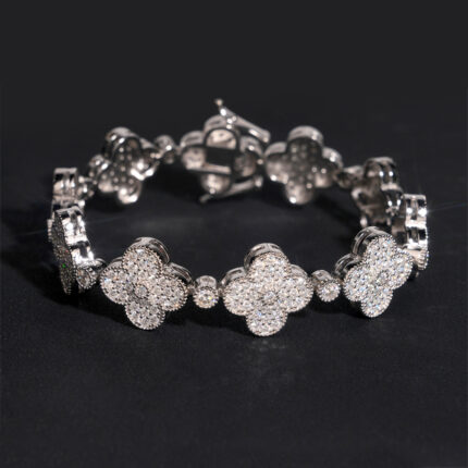 13mm Moissanite Iconic Clover Bracelet
